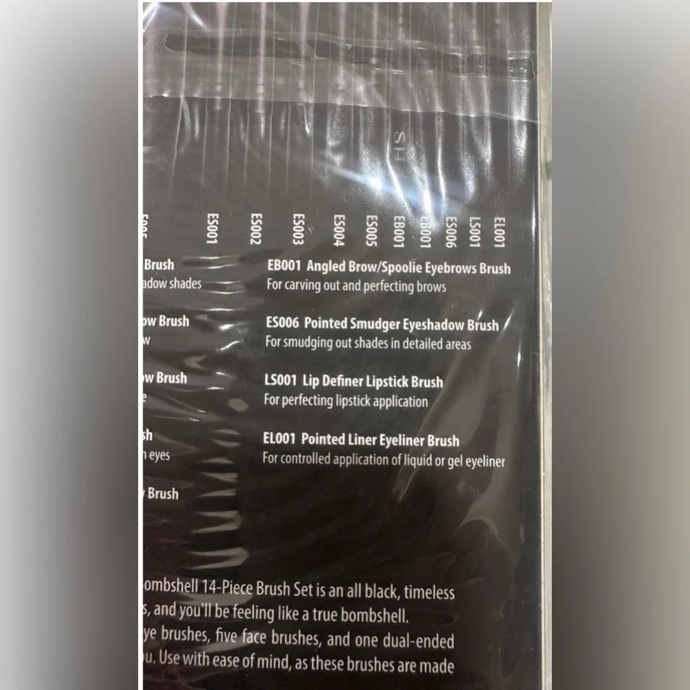 SHANY Black Bombshell 14-Piece Brush Set With Synthetic Bristles, New In Box